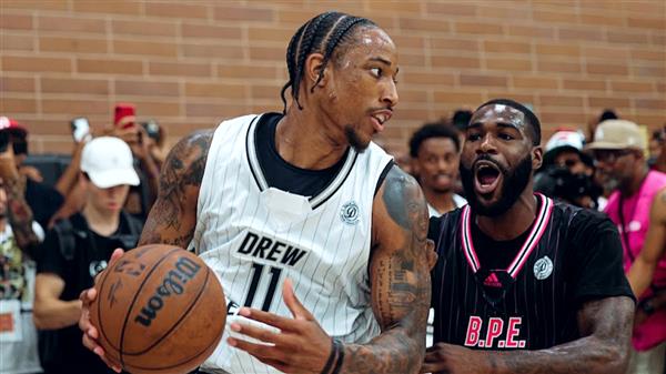 Looking back on 12 notable Drew League performances from <a href='/New/91876.htm' target='_blank' title='NBA'><b>NBA</b></a> stars | <a href='/New/91876.htm' target='_blank' title='NBA'><b>NBA</b></a>.com