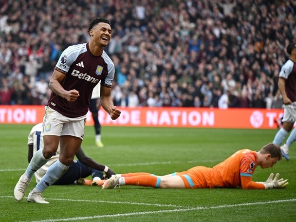 艾美利赞屈坚斯为“战士”，期待他重返国家队